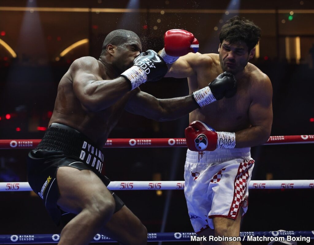 Anthony Joshua Sparring Multiple Amateurs at ONCE in Build-Up to Dubois Clash