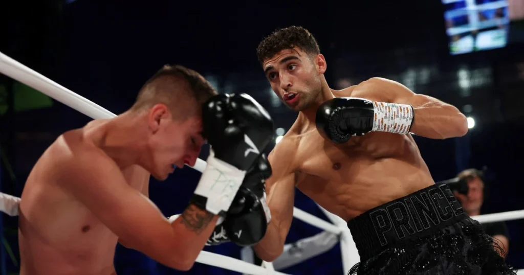 Aadam Hamed won a dominant performance against Vojtech Hrdy.