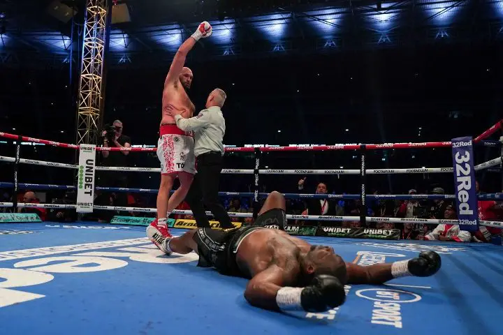 fury knocks out deontay wilder