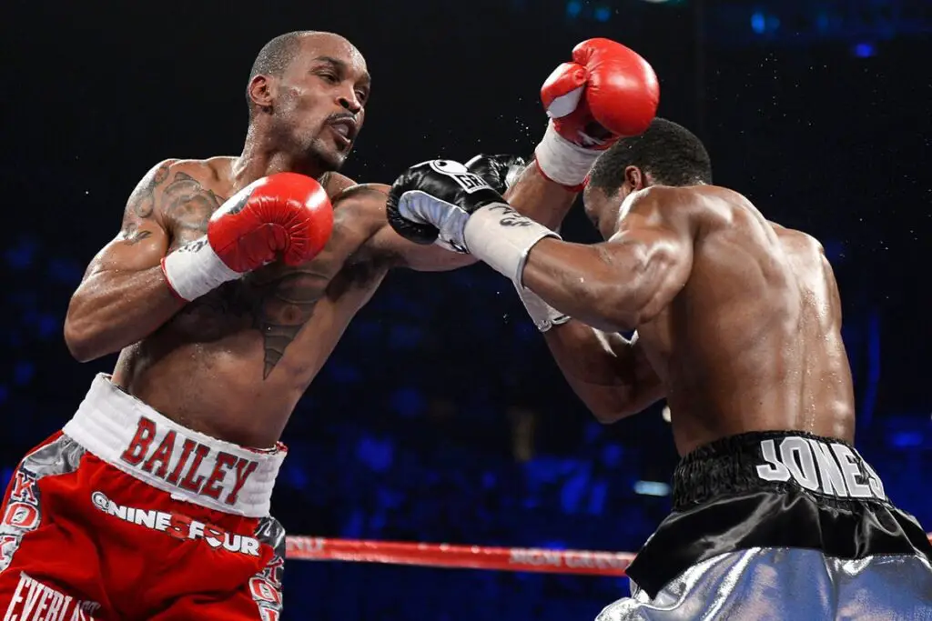 Randall Bailey Vs Mike Jones Gettyimages 146087189