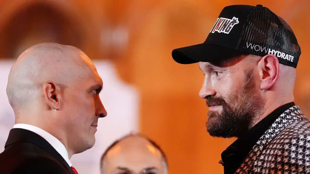 Tyson Fury faces off against Usyk.