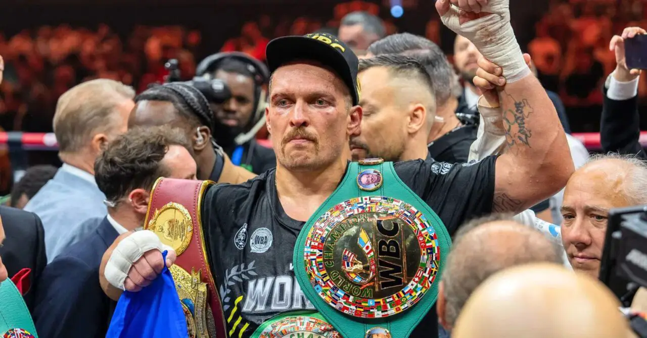 Oleksandr Usyk won 3 awards at the Ring Magazine Awards