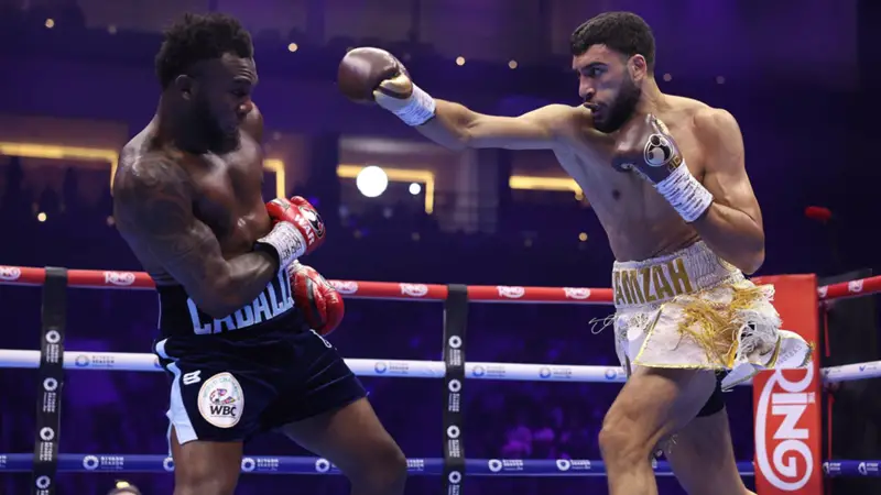 Hamzah Sheeraz Sets Sights On Huge Showdown Within 18 Months 2 Hamzah Sheeraz battles with WBC middleweight champion Carlos Adames.