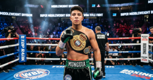 Munguia Weighs Middleweight Return Ahead of Super Middleweight Title Shot