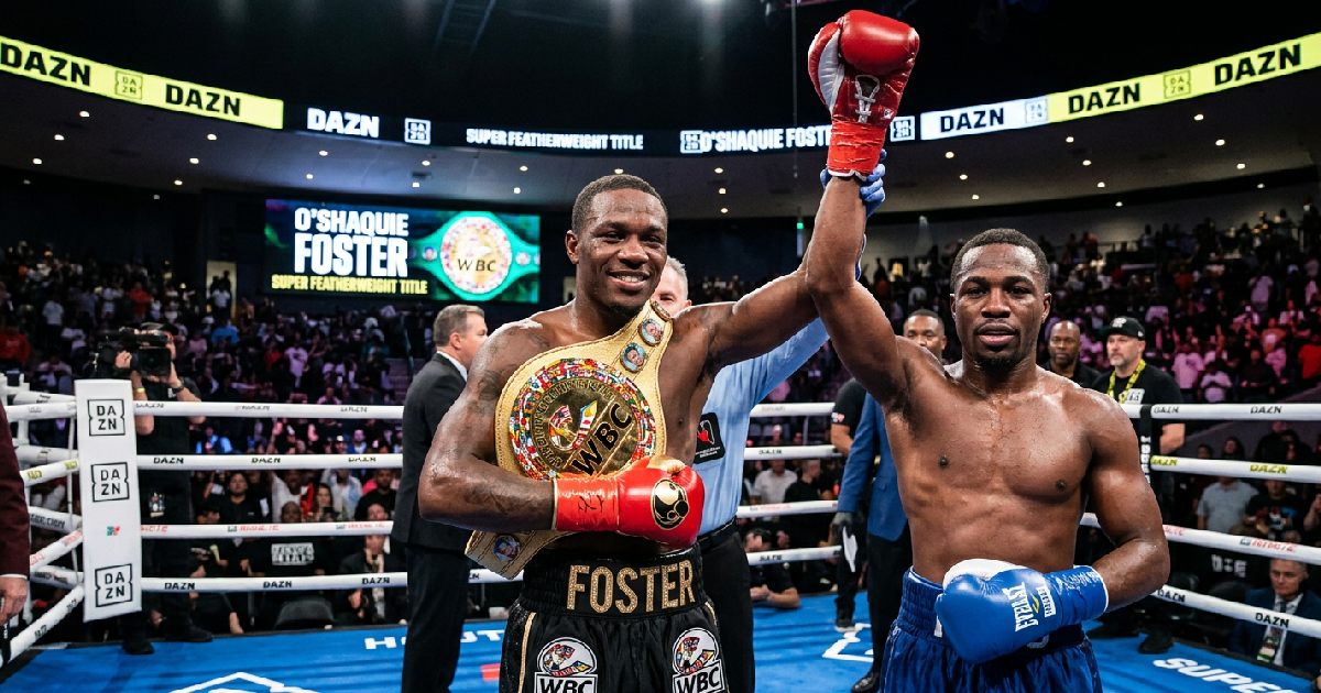 O'Shaquie Foster defends super featherweight title, beats Raymond Ford by majority decision