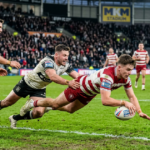 Harry Smith try seals Wigan Warriors' 20-16 comeback win over Hull FC