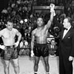 Home 7 Henry Armstrong vs Lou Ambers 1938: Henry Armstrong defeats Lou Ambers by split decision for third title