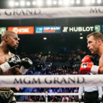Home 5 Reports suggest Floyd Mayweather crossover boxing match