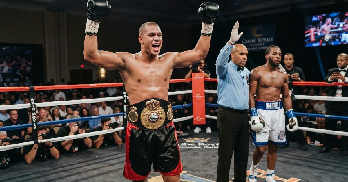 Home 1 Dainier Pero halts Aleem Whitfield in third-round TKO, retains WBA title
