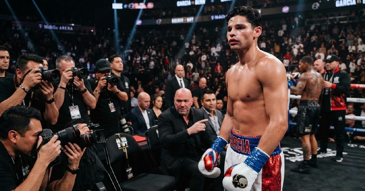 Oscar De La Hoya's Promised Surprise Vanishes at Garcia-Benn Bout