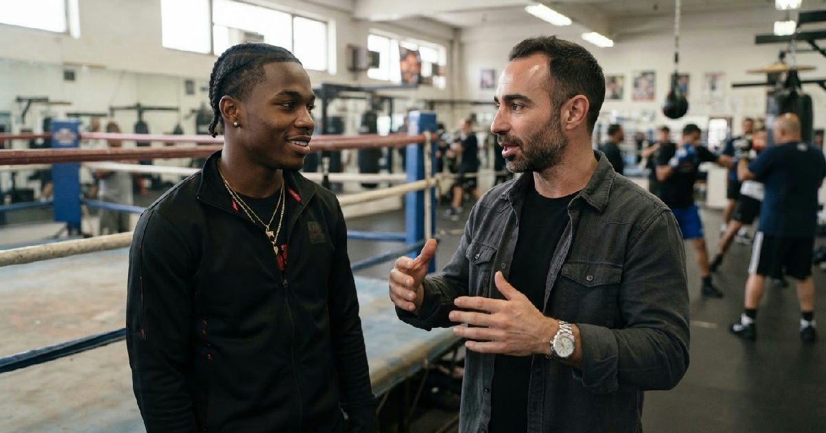 Paulie Malignaggi compares Keyshawn Davis to Roy Jones Jr